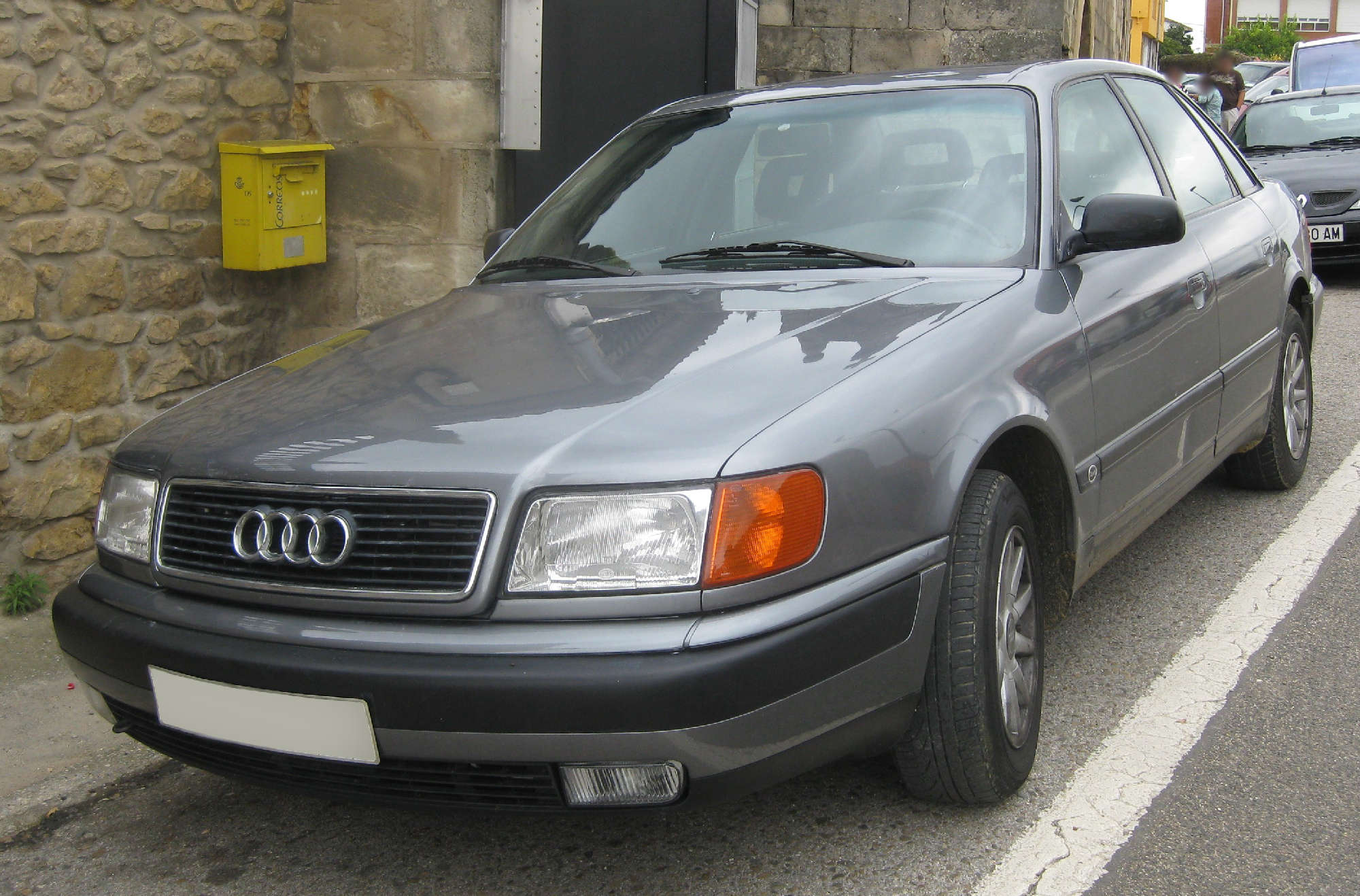 Audi 100 Limousine (1990–1994)